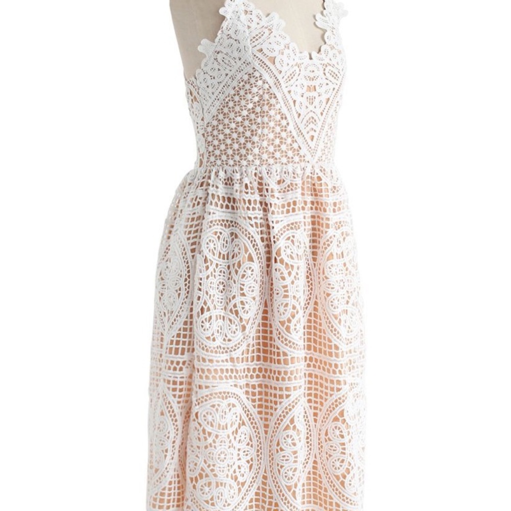 Chicwish Moonlit night Crochet Crossback Dress